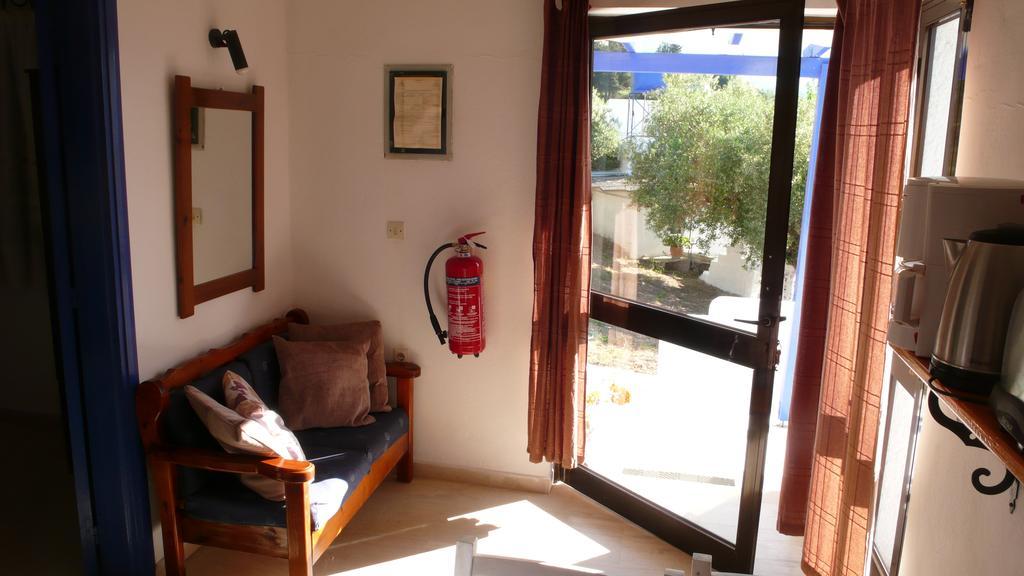 ArménoiStefanos Gardenアパートメント 部屋 写真